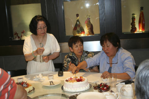 oversea-akin-12.jpg
